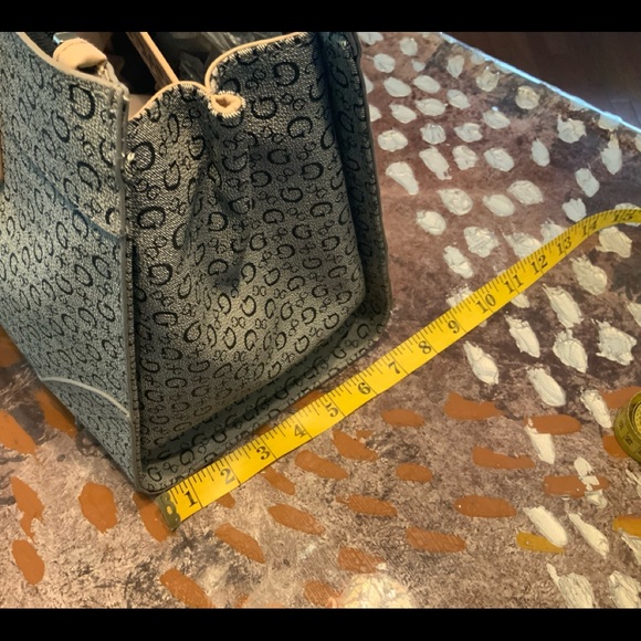 Guess Tote - Picture 12 of 13